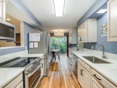 16444 Bonaire Avenue Lake Oswego OR 97035