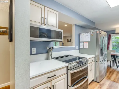 16444 Bonaire Avenue Lake Oswego OR 97035