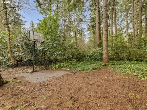 16444 Bonaire Avenue Lake Oswego OR 97035