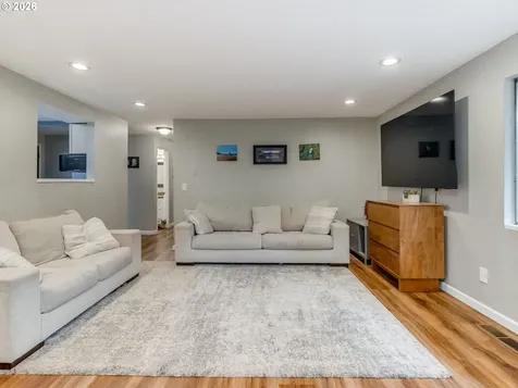 16444 Bonaire Avenue Lake Oswego OR 97035