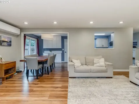 16444 Bonaire Avenue Lake Oswego OR 97035
