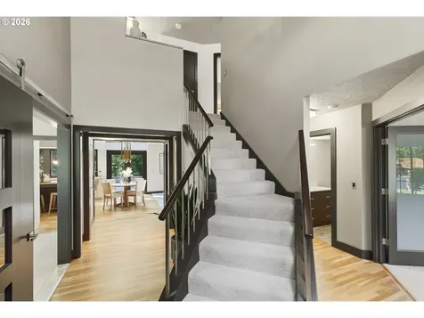 6320 SW Merlin Court Portland OR 97219