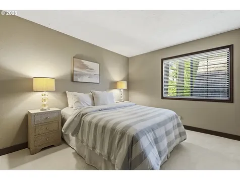 6320 SW Merlin Court Portland OR 97219