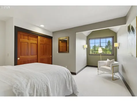 6320 SW Merlin Court Portland OR 97219