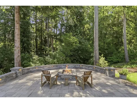 6320 SW Merlin Court Portland OR 97219
