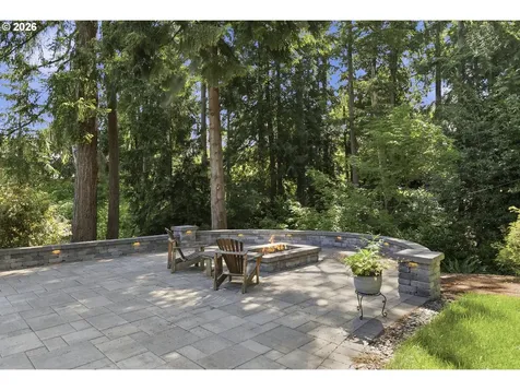 6320 SW Merlin Court Portland OR 97219