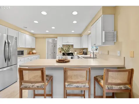 668 NE 21st Avenue Hillsboro OR 97124