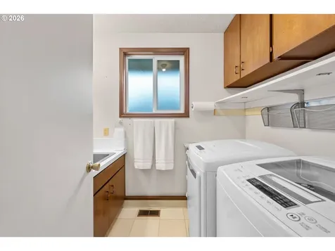 668 NE 21st Avenue Hillsboro OR 97124