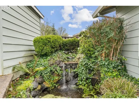668 NE 21st Avenue Hillsboro OR 97124