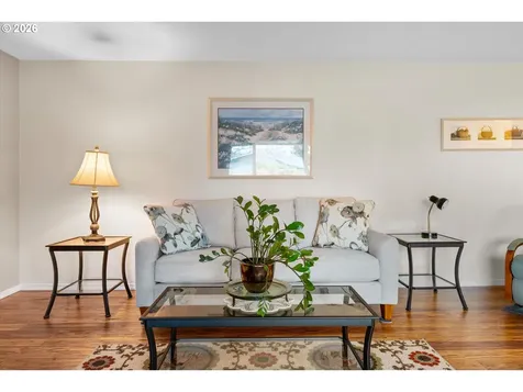 668 NE 21st Avenue Hillsboro OR 97124