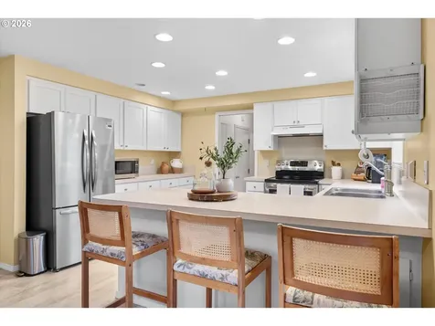 668 NE 21st Avenue Hillsboro OR 97124