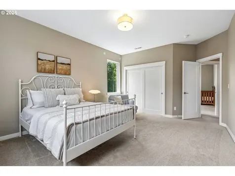 1336 NE Holland Street Portland OR 97211