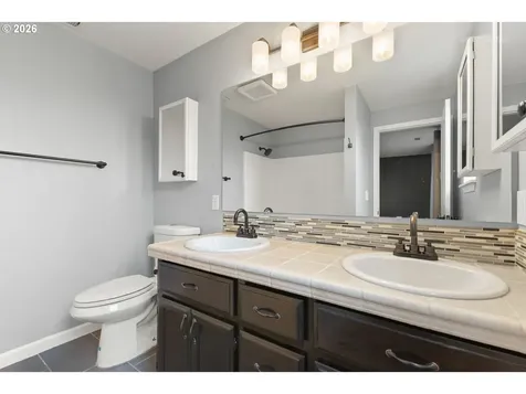 282 NE Lenox Street Hillsboro OR 97124