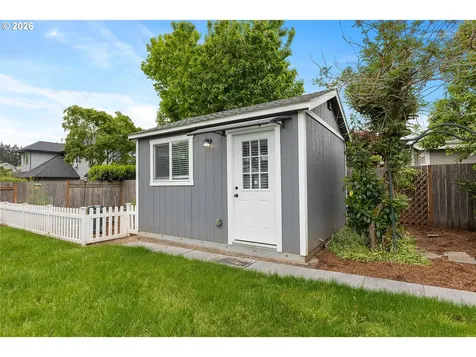 282 NE Lenox Street Hillsboro OR 97124