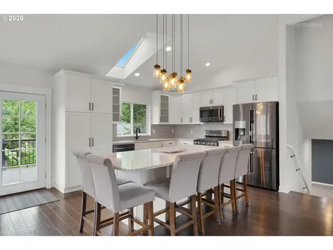 282 NE Lenox Street Hillsboro OR 97124