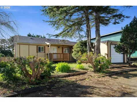 111 Cypress Avenue Garibaldi OR 97118