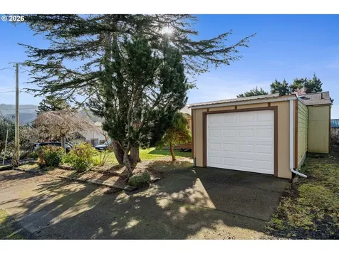 111 Cypress Avenue Garibaldi OR 97118