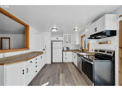 111 Cypress Avenue Garibaldi OR 97118