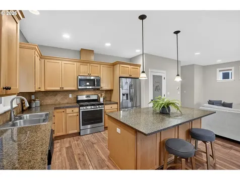 17481 SW Winona Lane Beaverton OR 97078