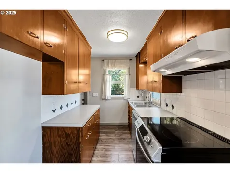 3535 SE 73rd Avenue Portland OR 97206