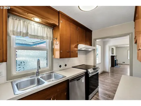 3535 SE 73rd Avenue Portland OR 97206