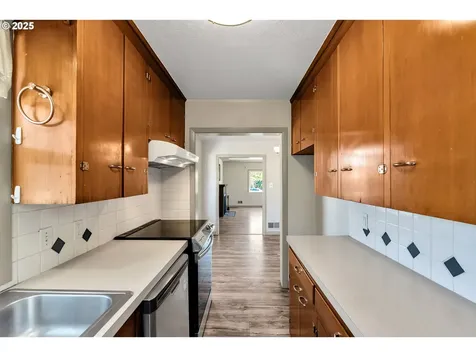 3535 SE 73rd Avenue Portland OR 97206