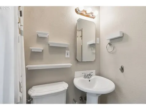 3535 SE 73rd Avenue Portland OR 97206