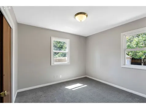 3535 SE 73rd Avenue Portland OR 97206