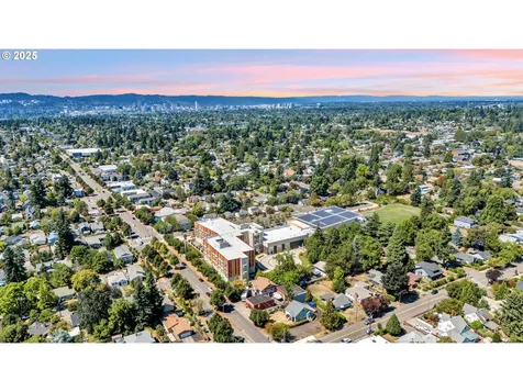 3535 SE 73rd Avenue Portland OR 97206