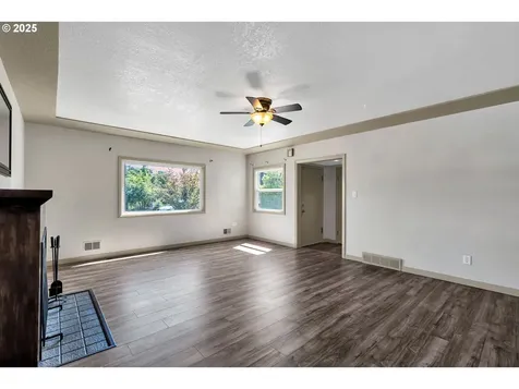 3535 SE 73rd Avenue Portland OR 97206