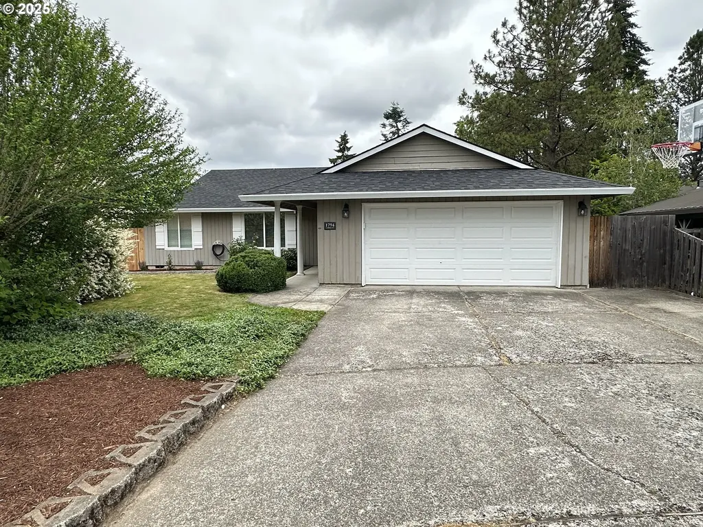 1794 NE Carole Court Hillsboro OR 97124