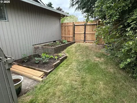 1794 NE Carole Court Hillsboro OR 97124