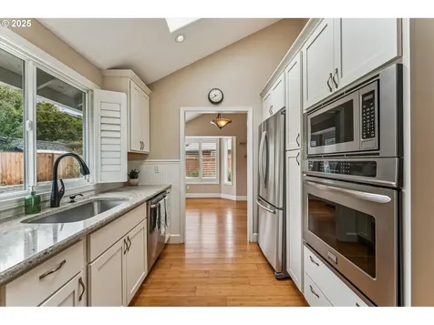 1722 Sequoia Court Forest Grove OR 97116
