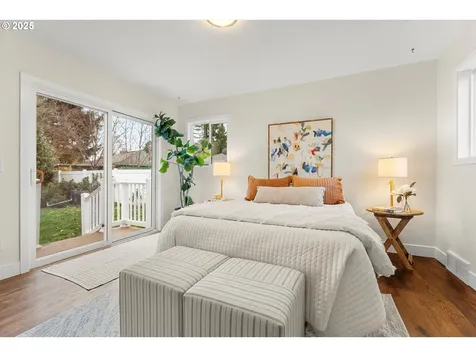 5950 SE Tibbetts Street Portland OR 97206