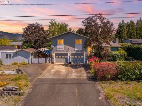 125 Susan Street Myrtle Creek OR 97457