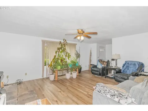 125 Susan Street Myrtle Creek OR 97457