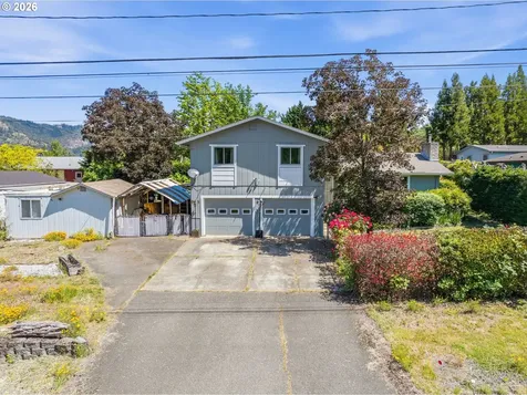 125 Susan Street Myrtle Creek OR 97457
