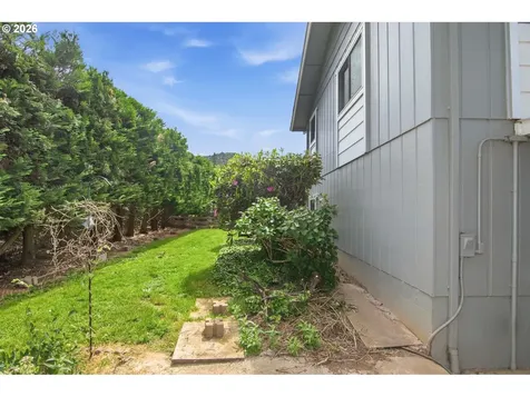 125 Susan Street Myrtle Creek OR 97457