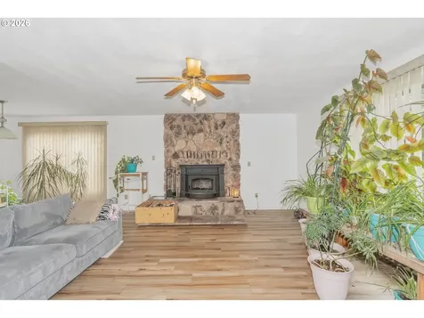 125 Susan Street Myrtle Creek OR 97457
