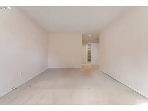 10955 SW Black Diamond Way Portland OR 97223