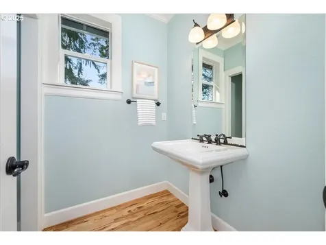 5123 SE 40th Avenue Portland OR 97202