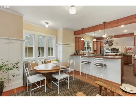 102 NE Harrison Street Dufur OR 97021