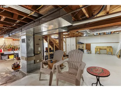 102 NE Harrison Street Dufur OR 97021