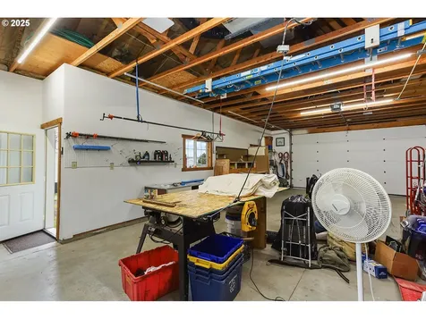 102 NE Harrison Street Dufur OR 97021