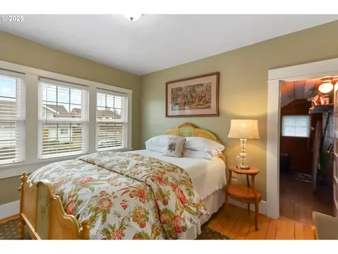 102 NE Harrison Street Dufur OR 97021
