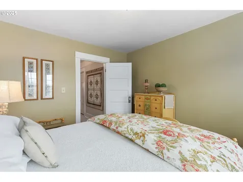 102 NE Harrison Street Dufur OR 97021