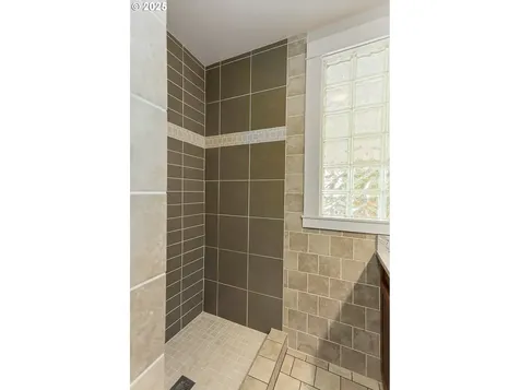 102 NE Harrison Street Dufur OR 97021
