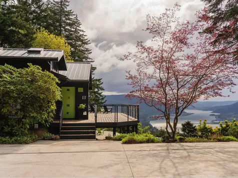 51 Sunrise Road Underwood WA 98651