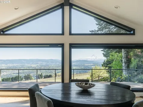 51 Sunrise Road Underwood WA 98651