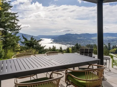 51 Sunrise Road Underwood WA 98651